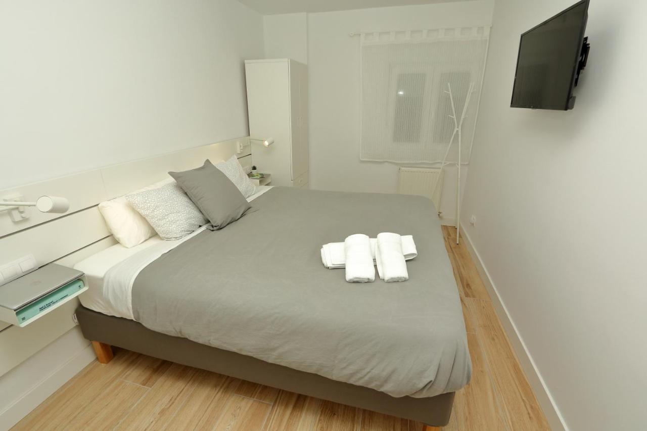 Apartment Sweet Main St